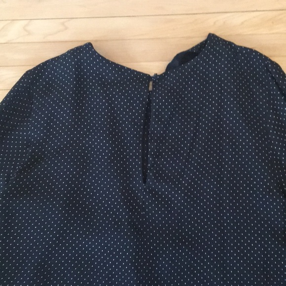 Ann Taylor blouse S tiny polkadots - Picture 5 of 6